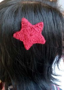 Red Star Hair Clip