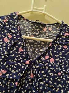 new M&amp;S top in M with belt