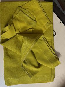 Elegant Green chiffon Style Saree