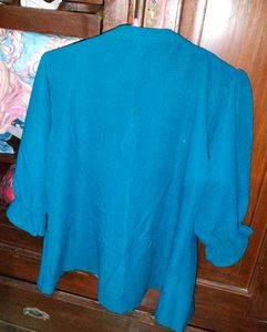 Teal puff sleeve structured top