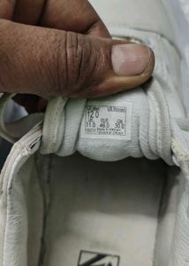 Vans Old Skool Sneakers - Classic Style