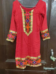 red fulkaari salwar suit without dupatta