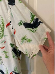 Top style. Old Navy Tropical Toucan Print Shirt