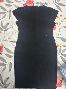 Chic Black Ribbed Dress