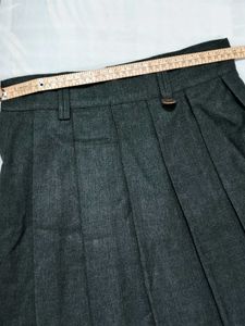 Vintage Pleated Charcoal Gray Skirt