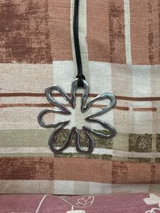 Silver Flower Pendant Necklace