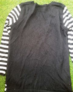🔥SALE🔥Korean Stripe Sweatshirt M Or L