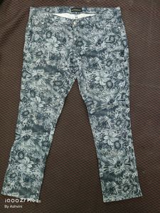 Black And White Floral Printed Jeans
