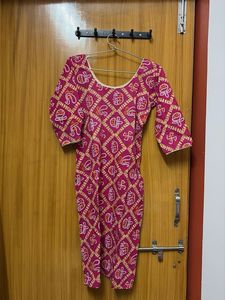 Stylish Pink Bandhani Kurta