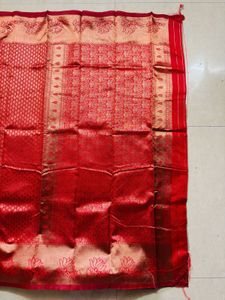 New South indian saree with Blouse piece