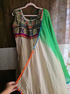 Embroidered Kurta Set - Elegant Ethnic Wear
