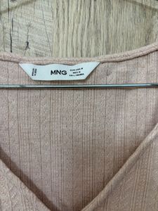 Women's Pink Textured V-Neck Top