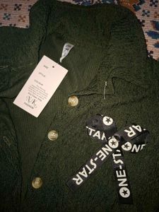 Stylish Green Textured Button-Up Top