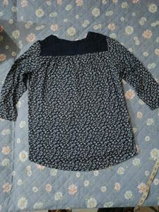Cute Floral Print V-Neck Top