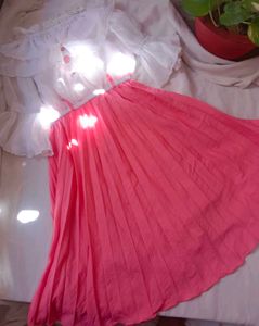 Elegant White & Pink Pleated dress