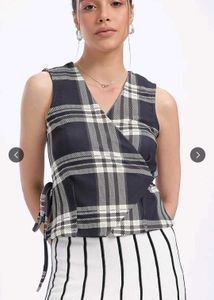 Stylish Plaid Wrap Top
