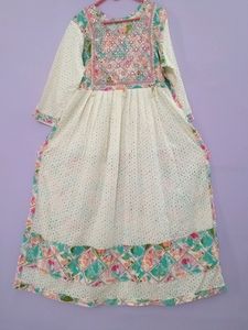 Hakoba Nayara Cut Kurti Set
