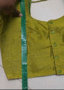 yellow lehnga choli with matching bangles free