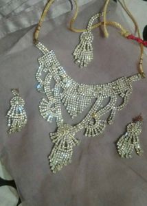 Sparkling Rhinestone Necklace &amp; Earring Set