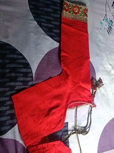 Beautiful Red Saree With Blouse