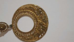 Vintage Gold Tone Hoop Earrings