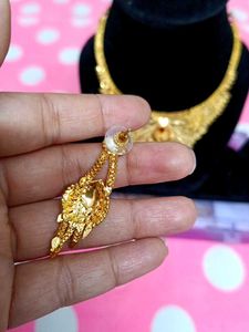 2 gram gold plated  Exquisite  Necklace a