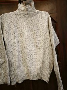 Cozy Speckled Turtleneck Sweater