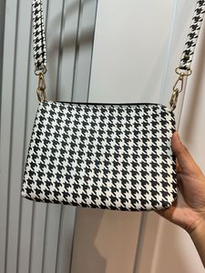 Chic Houndstooth Crossbody Bag