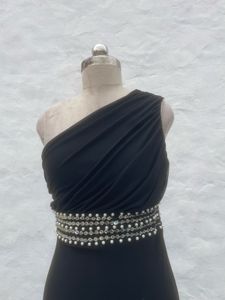 Elegant One-Shoulder Black Maxi Dress
