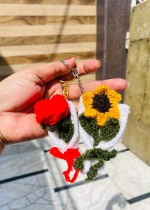 Crochet sunflower and rose bouquet keychain