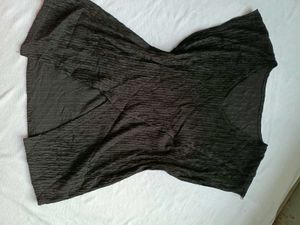 Textured V-Neck Top