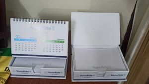 2025 Table Calander With Chit Pad