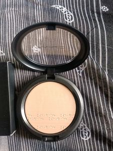 Mac highlighter and bobbi brown lipstick