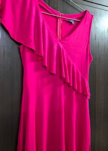 Chic Rani Pink Ruffled V-Neck Dress