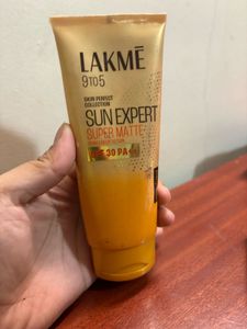 Lakme Sun Expert Super Matte SPF 30 PA++