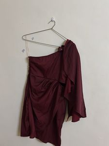 Chic One-Shoulder Ruched Dress