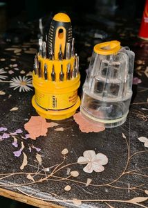 Gerat 31-in-1 Multifunctional Screw Driver set