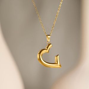 Gold Heart Pendant Necklace