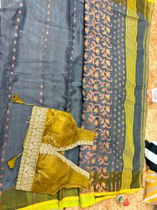 Elegant Grey Dhakai Jamdani Saree only