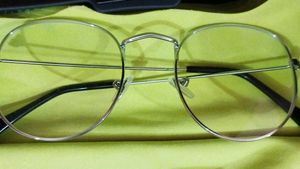 Eyeglass