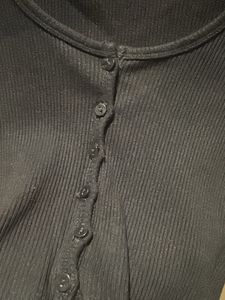 H&amp;M Ribbed Button-Up Cropped Top