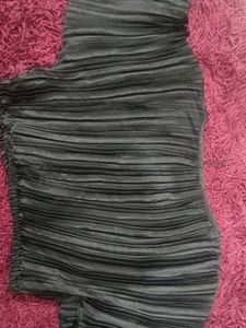 Chic Black Ruched crop Top