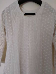 Elegant White Chikankari Kurta