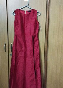 Elegant Maroon Sleeveless Slit  Dress set