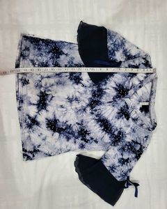 Cut-Out Top