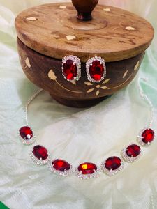 Red single layered Emerald AD Necklace & Earrings