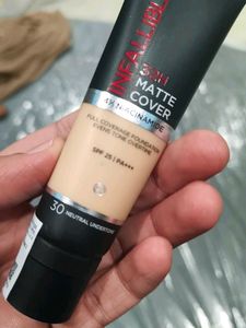 L'Oreal Infallible Foundation
