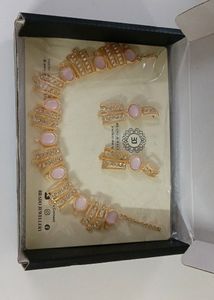 Brand New Necklace Set