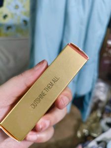 UN1 Lakme Ultimate Glam Satin Matte Lipstick