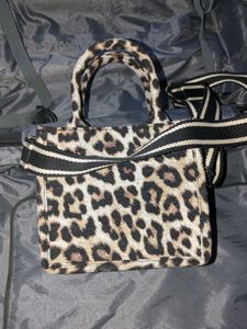Leopard Print Jute Shoulder Bag